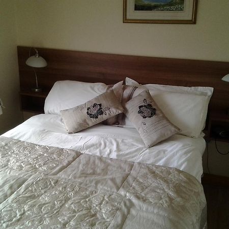 Gardenfield House Bed & Breakfast H91Vh02 ゴールウェイ エクステリア 写真