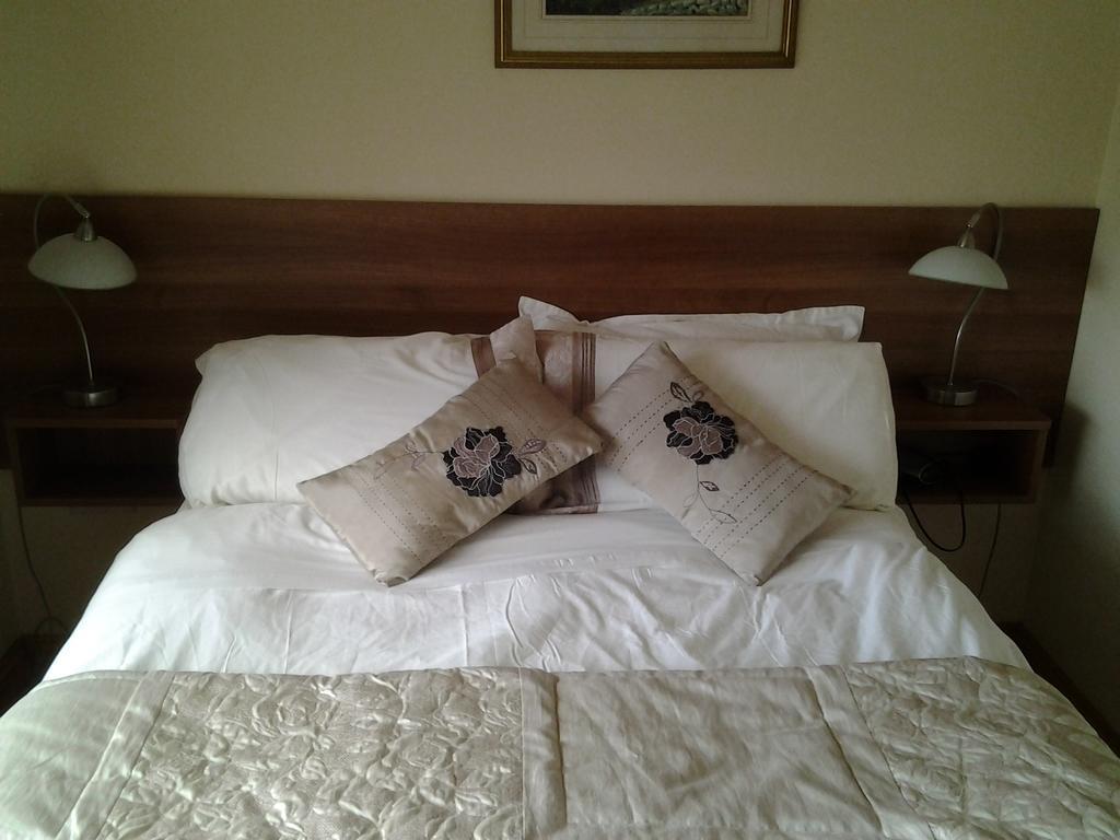 Gardenfield House Bed & Breakfast H91Vh02 ゴールウェイ エクステリア 写真