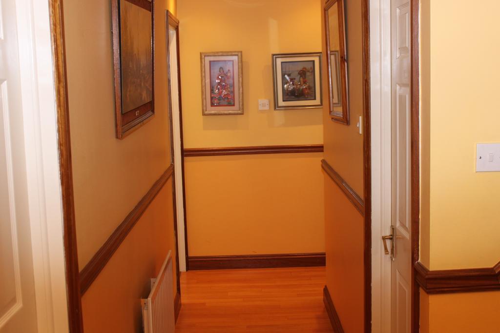 Gardenfield House Bed & Breakfast H91Vh02 ゴールウェイ エクステリア 写真