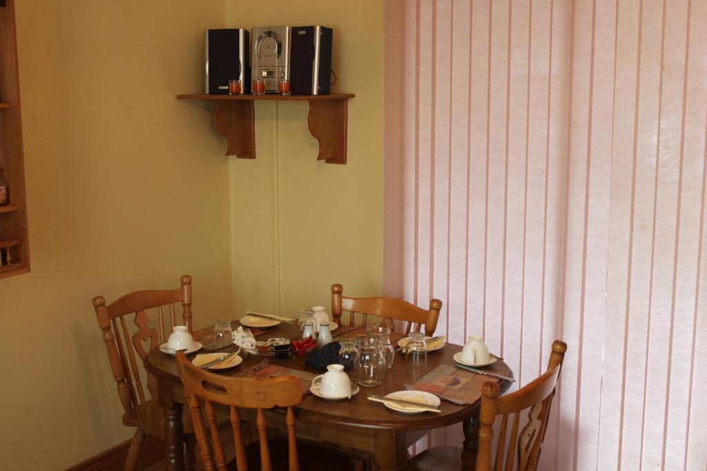 Gardenfield House Bed & Breakfast H91Vh02 ゴールウェイ エクステリア 写真